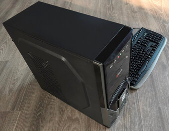 Výkonný počítač AMD Ryzen 7 5700G - 2