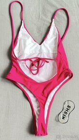 Dámské jednodílné plavky vel. S - 2