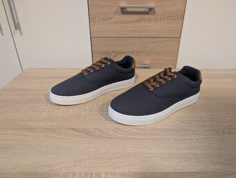 Pánské tenisky Livergy vel. 42 NOVÉ - 2