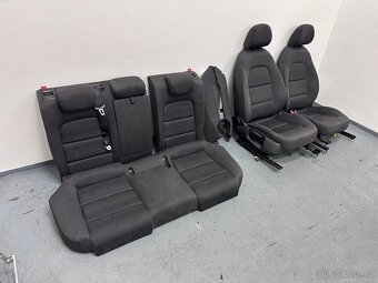 Audi A4 B8 combi sedadla - 2