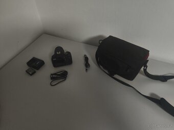 Canon EOS 2000D + objektiv EF-S 18-55mm - 2