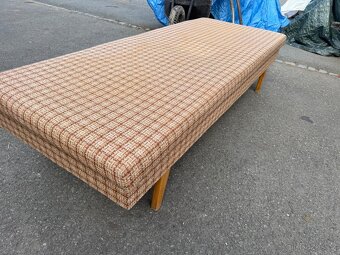 Gauč čalouněný s úložným prostorem - 2