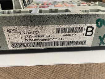 Jednotka BCM B Jaguar XF I X250 - 2