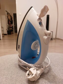 Žehlička značky EBD - 2