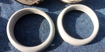 Trabant rámečky a hrnce světel - 2