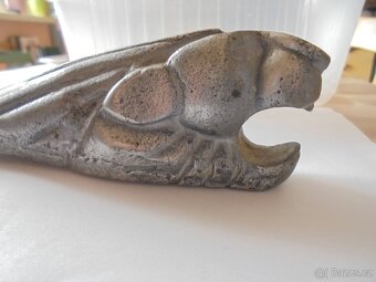 Lev ve znaku Peugeot - 2