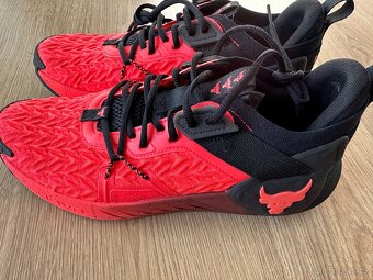 Nove tenisky Under Armour UA Project Rock 6 - vel. 44 - 2