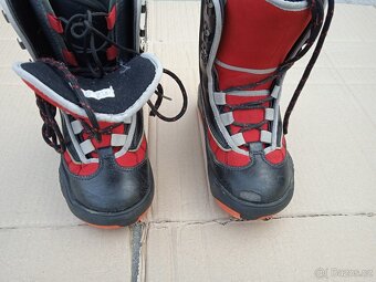 Boty na snowboard Nidecker -stélka 23,5 cm - 2