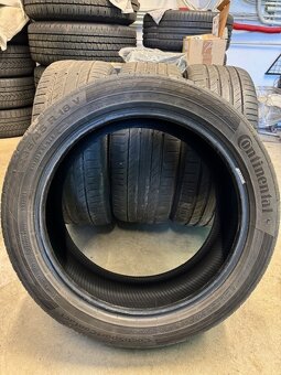 235/45/18V CONTINENTAL - 2