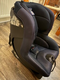 Dětská sedačka s isofixem Chicco do 18 kg - 2