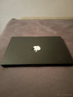 VICTUS by HP 16-r0901nc Mica Silver - 2