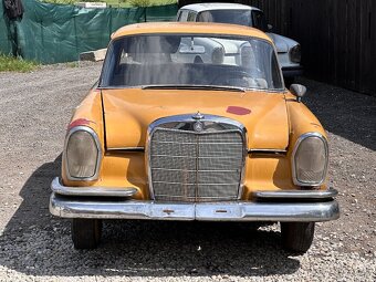 Mercedes-Benz W111 220b - 2