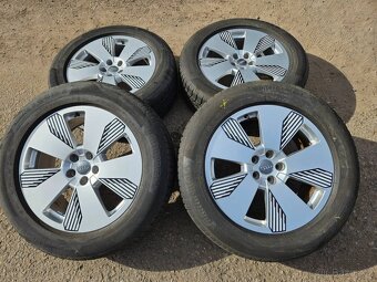 zimní r19" Škoda, Audi, Volkswagen 5x112 8jx19 et3 - 2