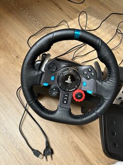 Logitech G29 + pedály - 2