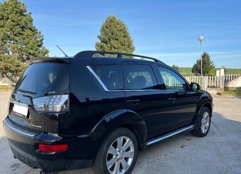 Mitsubishi Outlander 2.2 DI-D 4x4 7miest/webasto - 2