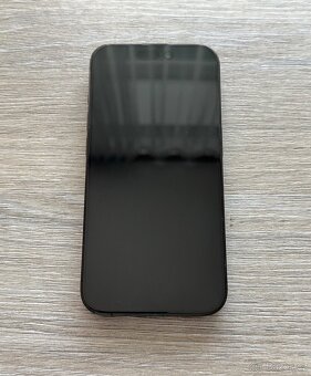 iPhone 15 pro 128 GB černý titan, top stav - 2