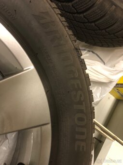 Alu kola Škoda Fabia + pneu Bridgestone 195 65 R15 - 2