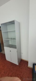 Kancelářská skříň - 2