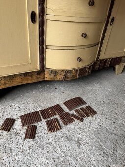 Kuchyňský nábytek - 2