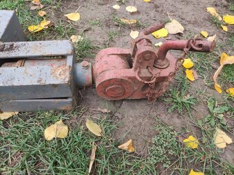 Zetor zavěs nepoužitý,blatniky - 2