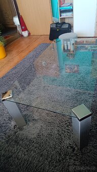 Prosklený konferečni stolek - 2