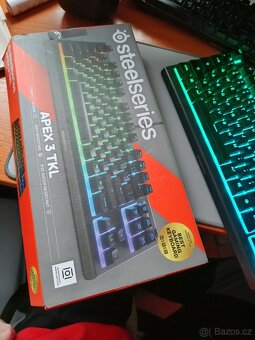 Steelseries Apex 3 TKL Herní klávesnice - 2