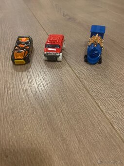 Panenky skřipec autíčka penál - 2