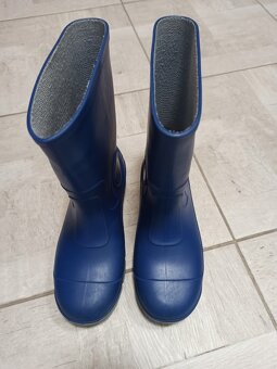 Chlapecké holinky - 2