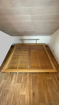 masiv postel+rošty - 2