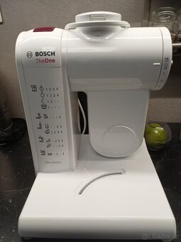 Kuchyňský robot Bosh - 2