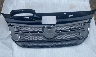 Fiat Freemont - chromovaná maska - 2