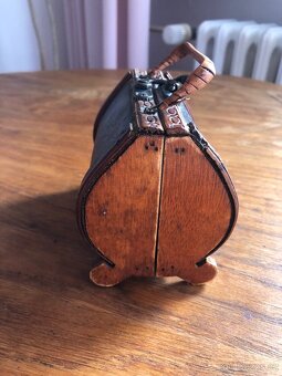 Starožitná šperkovnice - 2