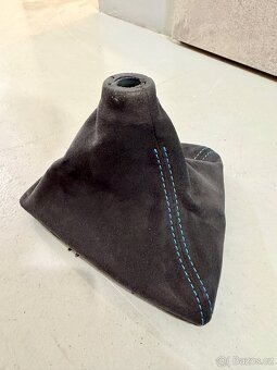 Alcantara kryt BMW M2 Competition - 2