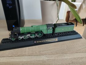 Model parni lokomotivy - 2