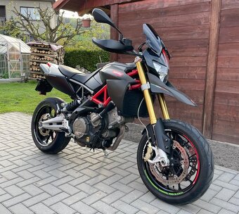 Aprilia Dorsoduro 750 Factory - 2
