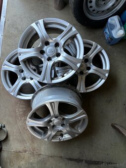 ALU Duster 5x114,3 R16 - 2