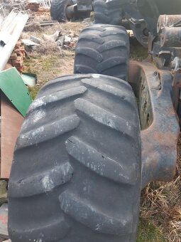 Prodám pneu 600/65r34 600/55r26,5 - 2
