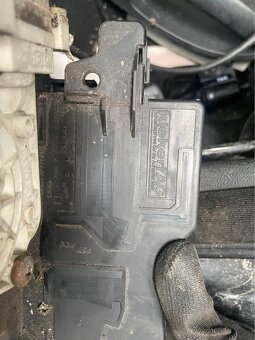 Zámek dveří s dověry BMW E65 - 2