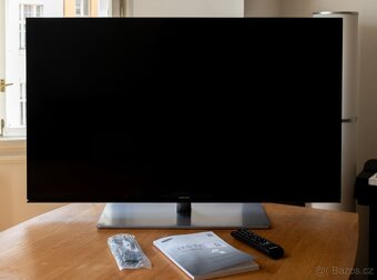 Smart TV Samsung 40" UE40H6700 3D - 2