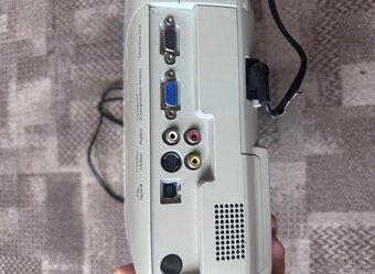 Projektor Epson EB-X6 - 2