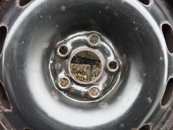 ZIMNÍ PNEU + DISKY ŠKODA 15"VW SEAT 195/65R15 - 2