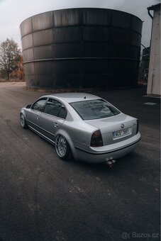 Superb 1 2.8 v6 - 2