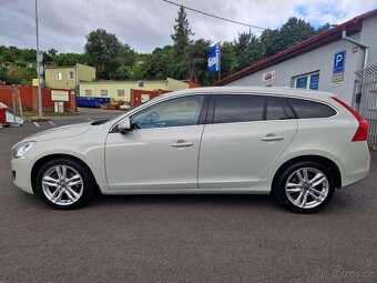 Volvo V60, 2.0 D3,TOP STAV,VÝBAVA - 2