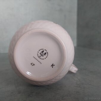 Porcelanovy hrnek rucne malovany - Czechoslovakia - 2