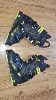 Sjezdové boty Fischer RC4 60 junior vel. 235 - 2