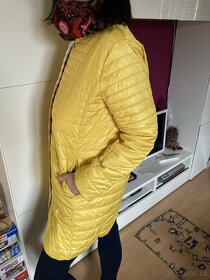 žlutý prošívaný kabát Reserved vel. 42 - 2