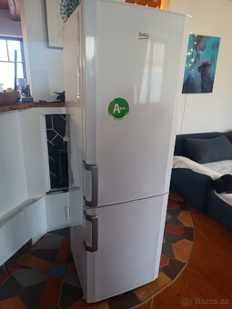 Lednice s mrazákem Beko - 2