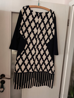 Modro bílé šaty - 2