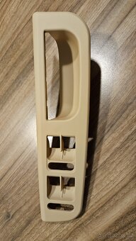 Madlo dveří VW bora, golf 4, ... - 2