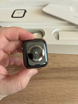 Apple Watch 4 44mm space gray - 2